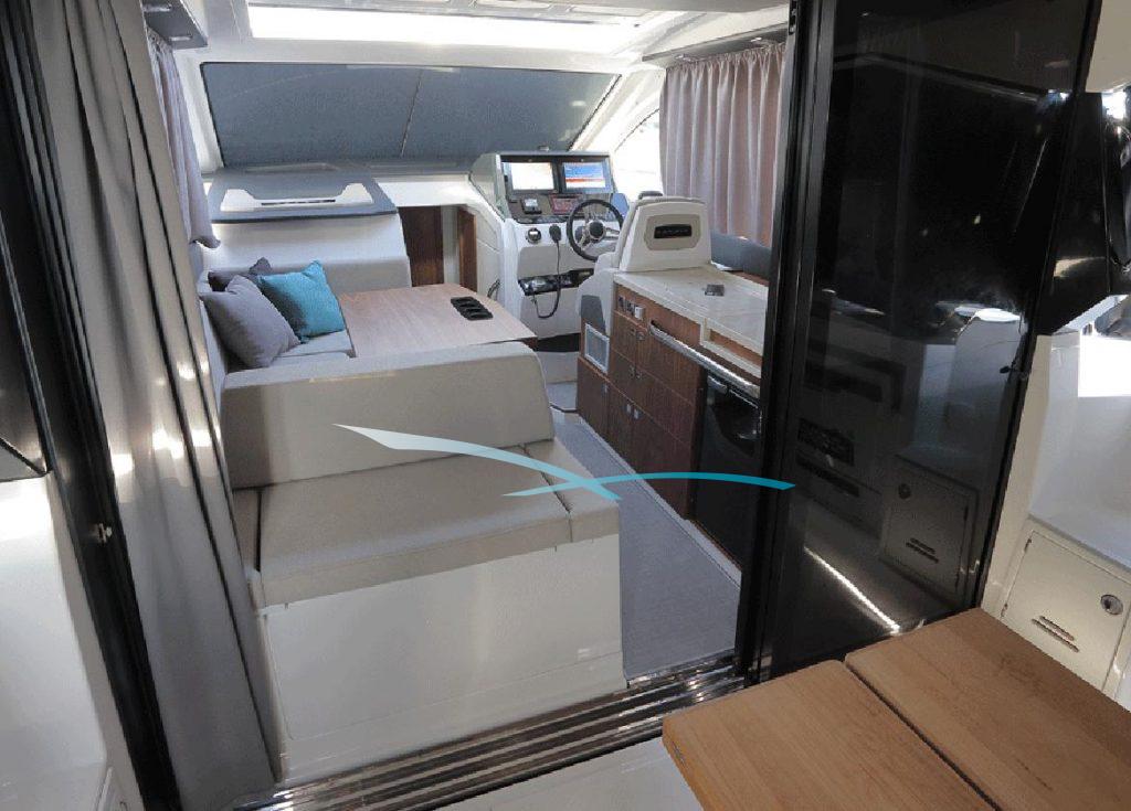 The seating area of the Karnic S37X-Priness.