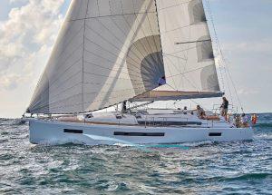 Jeanneau-sun-odyssey-490-sailing-balearics