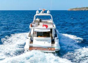 azimut-64fly-not-dead-yet-cruising.jpg