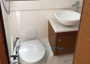 bathroom-sailing-yacht-jeanneau-54-mallorca.jpg