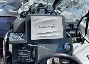 bridge-motor-yacht-bavaria-s33-open-sunrise-i.jpg