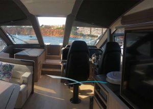 bridge-motor-yacht-charter-galeon-640-fly-mallorca.jpg