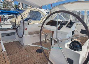 bridge-sailing-yacht-bavaria-c45-style-mallorca.jpg