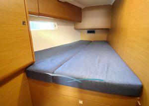 cabin-jeanneau-sun-odyssey-519-mallorca.jpg