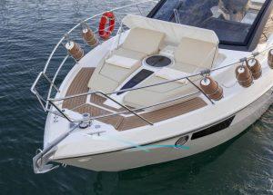 charter-yacht-cranchi-m44ht-bow.jpg