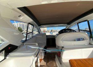 cockpit-inside-motor-yacht-cranchi-m44-ht-mallorca-mb.jpg