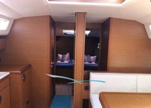 lounge-sailing-yacht-charter-jeanneau-54.jpg
