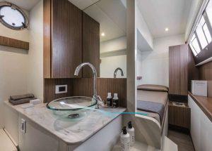 motor-yacht-absolute-52-fly-ht-2019-bathroom.jpg