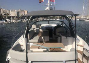 motor-yacht-bavaria-s36-open-cockpit.jpg