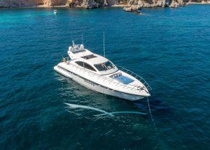 motor-yacht-charter-mangusta-72-thats-amore-mallorca.jpg