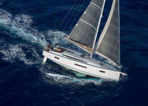 sailing-yacht-sun-odyssey-410-naoussa-charter-balearic-islands.jpg