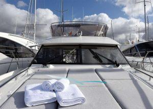 sunbeds-motor-yacht-prestige-420-fly-mallorca.jpg
