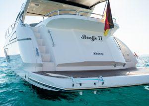 sunseeker-predator-57-boefjeII-bathing-plattform.jpg