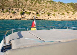sunseeker-predator-57-boefjeII-sunloungers.jpg