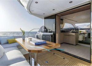 upperdeck-motor-yacht-azimut-53-mallorca.jpeg