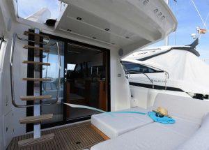 upperdeck-seating-motor-yacht-prestige-420-fly-mallorca.jpg