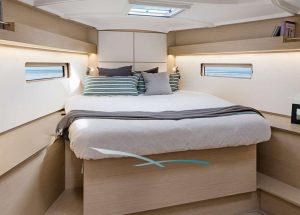 vip-cabin-sailing-yacht-oceanis-40-1-mallorca-charter.jpg