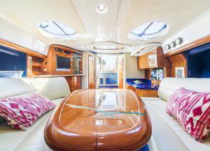 yacht-charter-cranchi-41-gin-tonic-interior.jpg