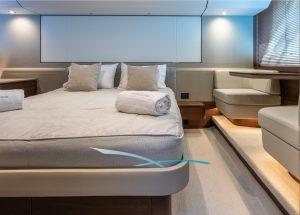yacht-princess-f55-seven-master-cabin.jpg