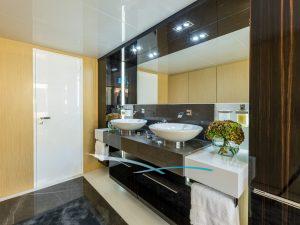 Arcadia 85 Dhamma – marina-balear (12)