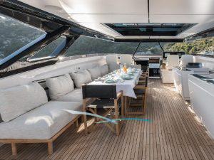 Ferretti 30m – Nailu + marina-balear (1)