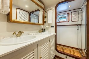 CRN Ancona 34m “Spirit of MK” – View 16