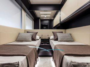 Pershing 8X – Beyond (22)