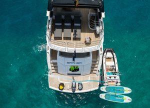 Sunseeker-76-saahsa-bathing-platform.jpg