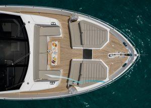 Sunseeker-76-saahsa-bow.jpg