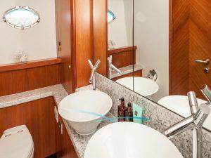 Sunseeker Predator 82 – Froggy – marina-balear (5)