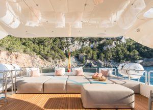 astondoa-102-glx-b4-sunlounge.jpg