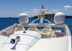 bridge-luxury-yacht-sunseeker-predator-84-basad-balearic-islands.jpg