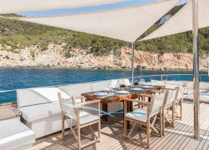crn-ancona-34m-alfresco.jpg