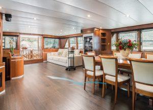 crn-ancona-34m-interior.jpg
