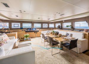 lagoon-630-seek-interior.jpg