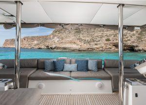 lagoon-630-seek-lounge.jpg