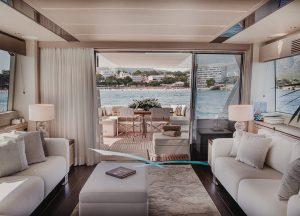 livingroom-luxury-yacht-sunseeker-76-Lady-m-palma.jpg