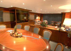 lounge-luxury-yacht-heesen-35-balearics.jpg