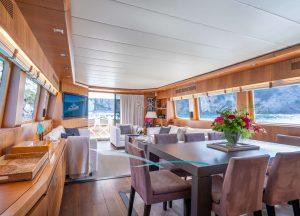 lounge-luxury-yacht-lex-maiora-26m-balearics.jpg