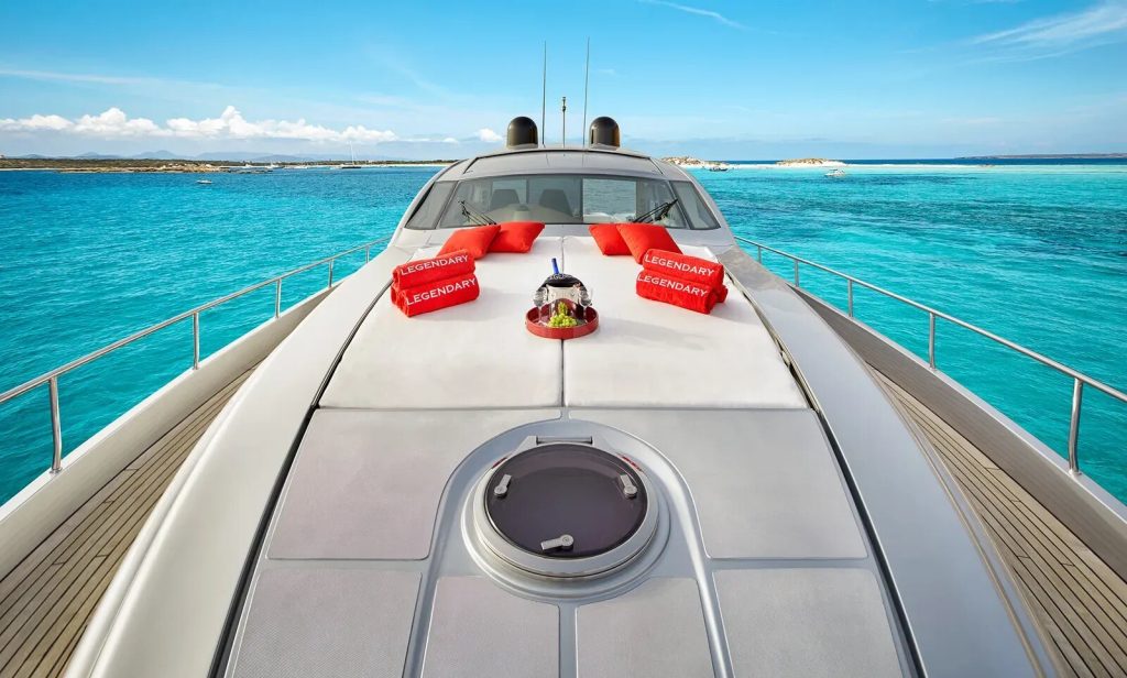 Pershing 72 “Legendary” – View 2