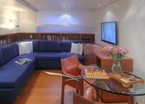 salon-luxury-yacht-sanlorenzo-100-charter.jpg