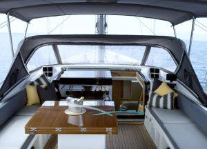 upperdeck-luxury-yacht-oyster-825-champagne-hippy-balearics.jpg
