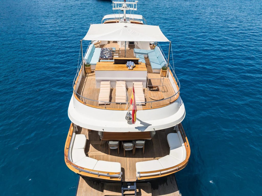 CRN Ancona 34m “Spirit of MK” – View 4