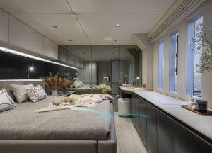 vip-cabin-luxury-catamaran-sunreef-70-yolo.jpg