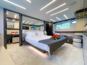 Pershing 8X “Beyond” – View 30