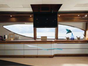 Ferretti – Yolo Too (9)