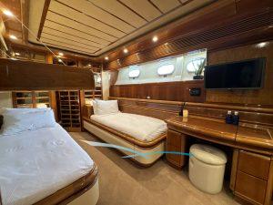 Ferretti – Yolo Too Marina-balear (13)