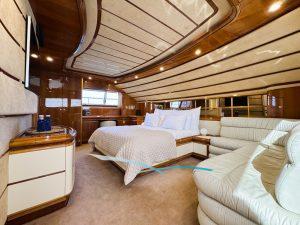 Ferretti – Yolo Too Marina-balear (8)