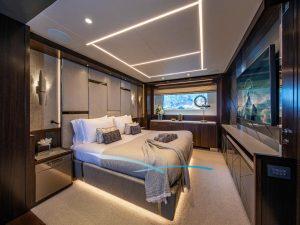 Sunseeker 86 – Moonlight (42)
