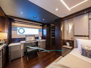 Sunseeker 86 – Moonlight (44)